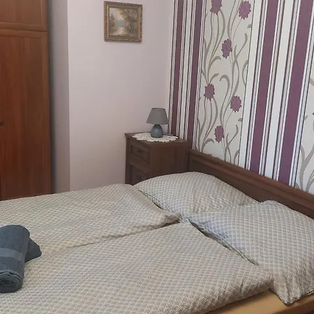 Apartment Bruckner